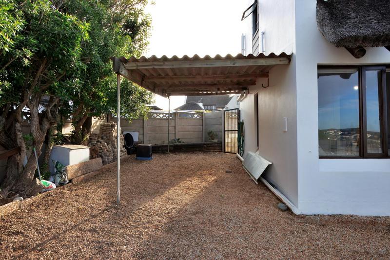 5 Bedroom Property for Sale in Stilbaai Wes Western Cape
